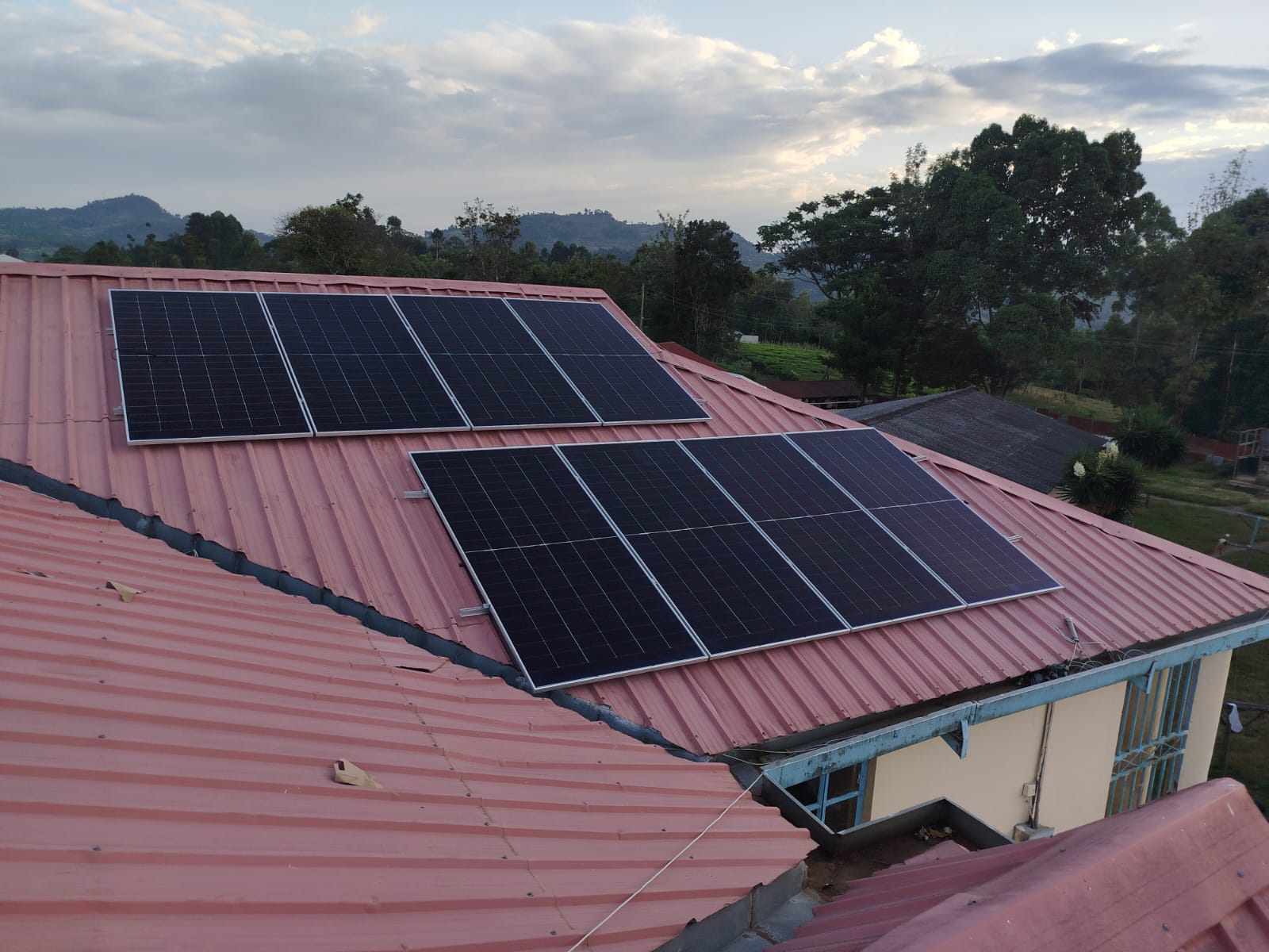 7.9 kWp PV Array